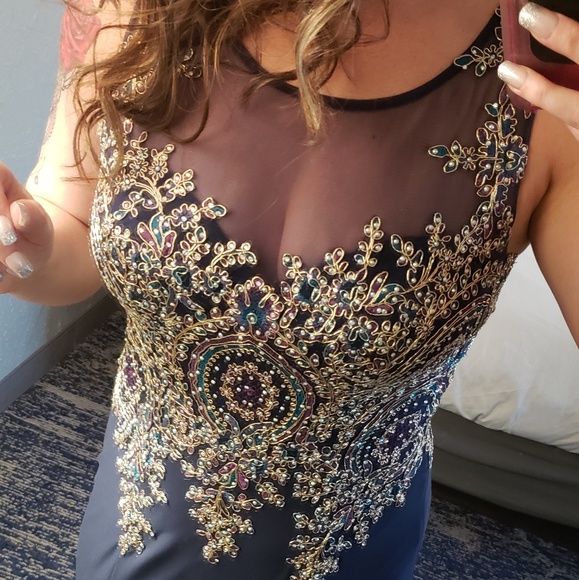 Clarisse sequin mesh formal gown - Picture 6 of 8